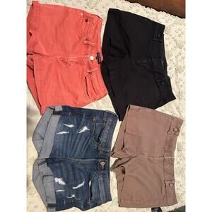 Lot of women’s size 4 shorts